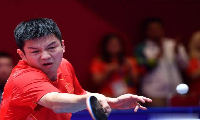 体育直击CBA:辽宁击败同曦领跑联盟